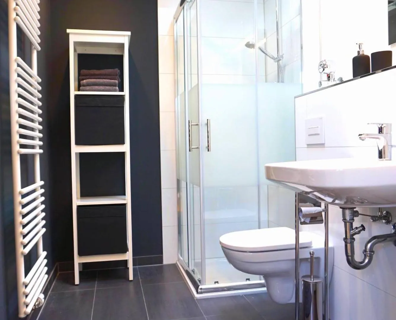 Apartment - Modern, Gemuetlich, Eigener Parkplatz Cologne Germany